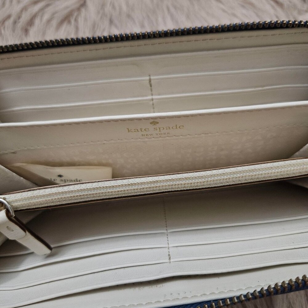 Kate Spade wallet - Picture 3 of 3